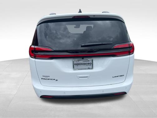 PW7 2027 Chrysler Pacifica LIMITED