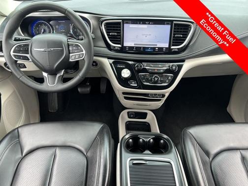 2023 Chrysler Pacifica Touring-L