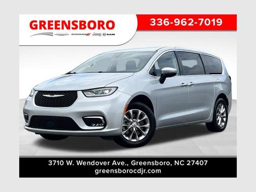 2023 Chrysler Pacifica Touring-L