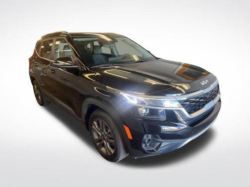 Cherry Black 2023 Kia Seltos S