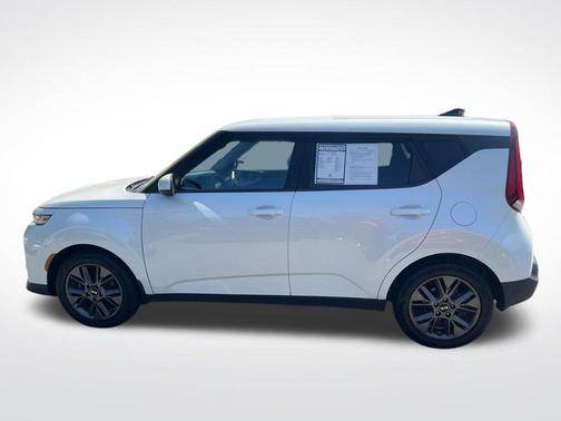 Snow White Pearl 2021 Kia Soul S