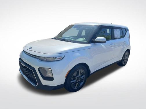 Snow White Pearl 2021 Kia Soul S