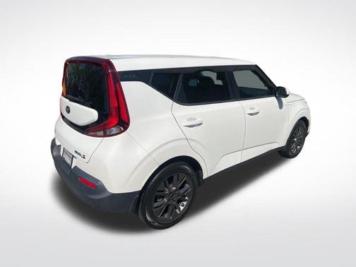 Snow White Pearl 2021 Kia Soul S