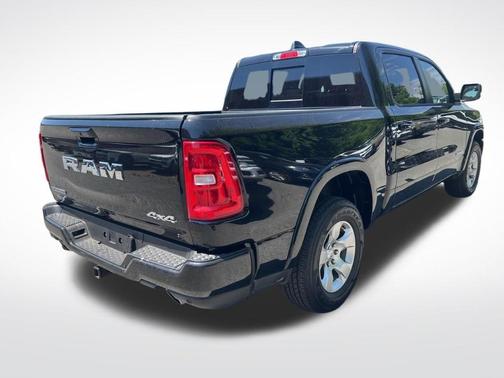 Diamond Black 2025 RAM 1500 Big Horn/Lone Star