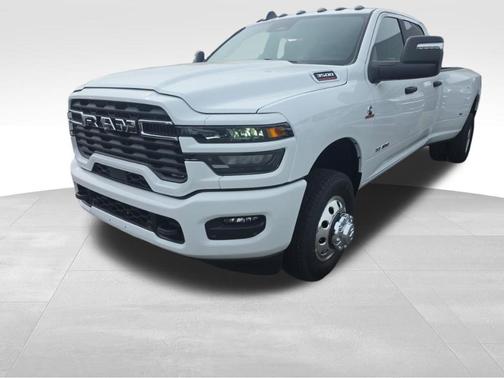 Bright White Clearcoat 2027 RAM 3500 Big Horn