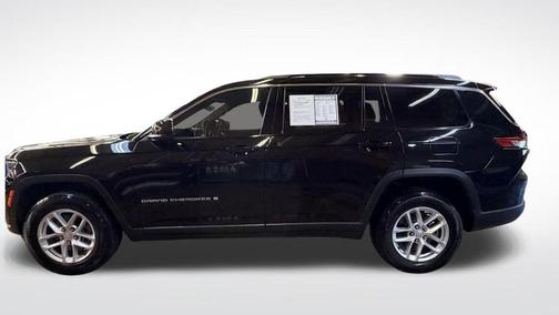 Diamond Black 2025 Jeep Grand Cherokee L Laredo