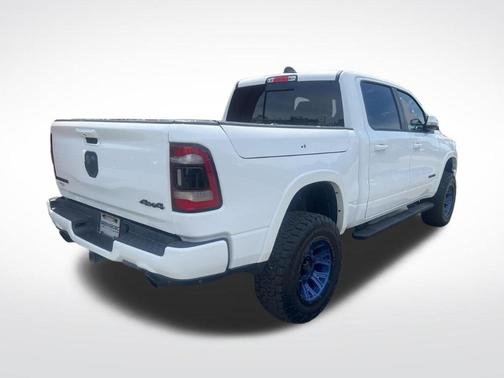 Bright White Clearcoat 2020 RAM 1500 Laramie