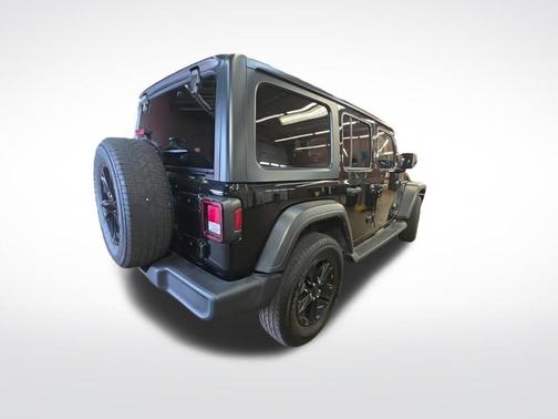 Black Clearcoat 2022 Jeep Wrangler Unlimited Sport Altitude