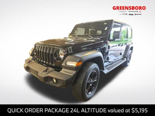 Black Clearcoat 2022 Jeep Wrangler Unlimited Sport Altitude