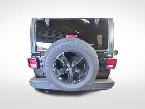 Black Clearcoat 2022 Jeep Wrangler Unlimited Sport Altitude