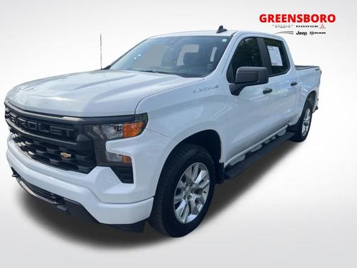 Summit White 2024 Chevrolet Silverado 1500 Custom