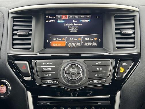 2020 Nissan Pathfinder SV