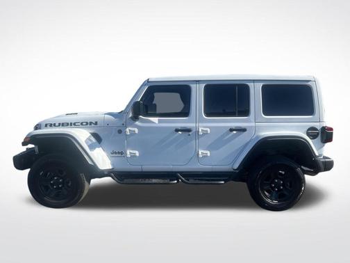 Bright White Clearcoat 2023 Jeep Wrangler Rubicon 392