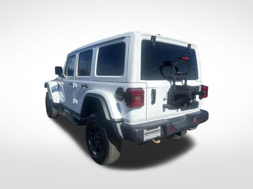 Bright White Clearcoat 2023 Jeep Wrangler Rubicon 392