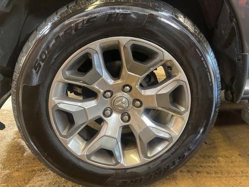 Granite Crystal Clearcoat Metallic 2017 RAM 1500 Longhorn