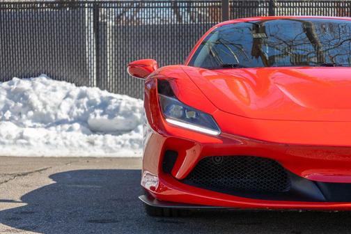 2020 Ferrari F8 Tributo Base