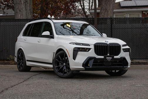 2023 BMW X7 xDrive40i
