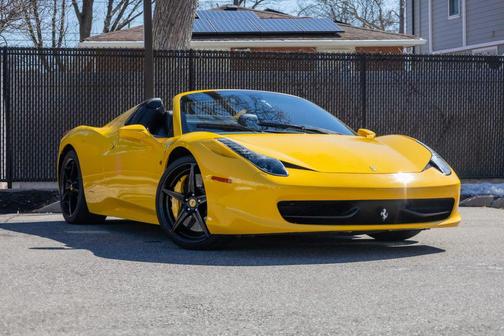 2015 Ferrari 458 Spider Base