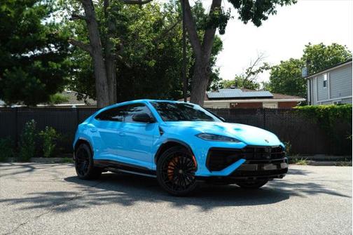 2025 Lamborghini Urus SE