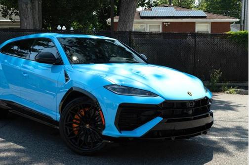 2025 Lamborghini Urus SE
