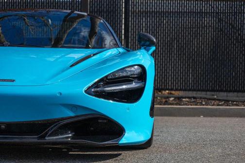 2022 McLaren 720S Base