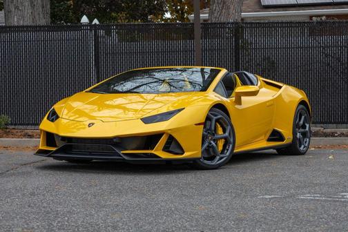 2024 Lamborghini Huracan EVO Spyder