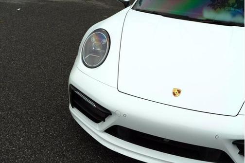 2022 Porsche 911 Carrera