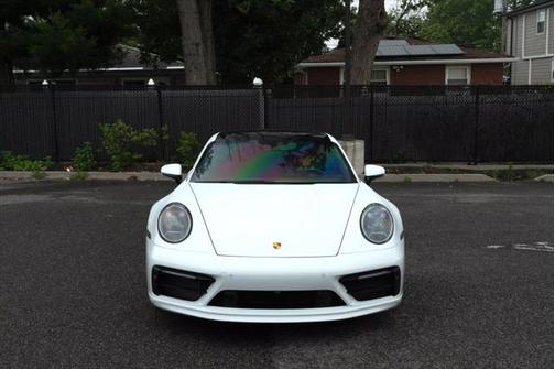 2022 Porsche 911 Carrera