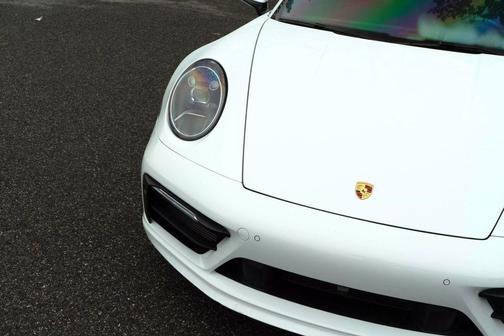 2022 Porsche 911 Carrera