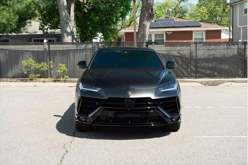 2024 Lamborghini Urus S