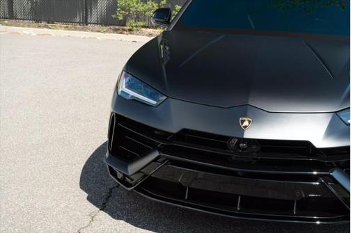 2024 Lamborghini Urus S