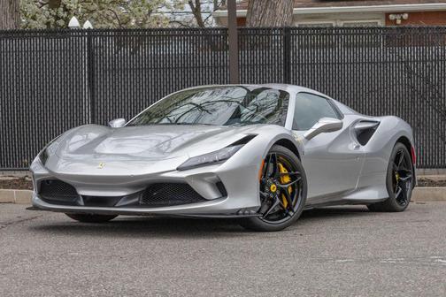 Argento Nurburgring Metallic 2022 Ferrari F8 Spider Spider Convertible 2D