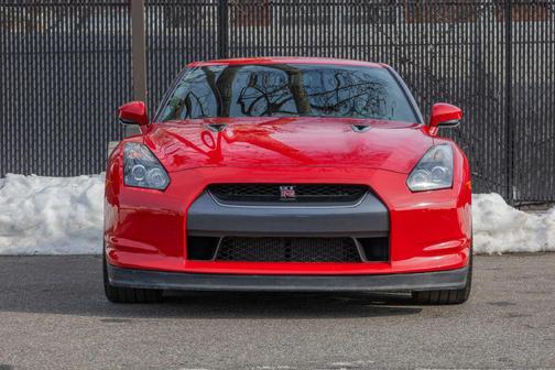 2010 Nissan GT-R Premium