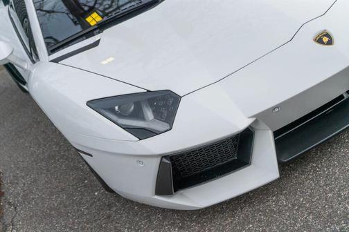 2017 Lamborghini Aventador LP700-4