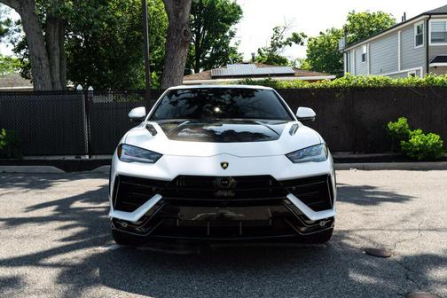 2024 Lamborghini Urus Performante