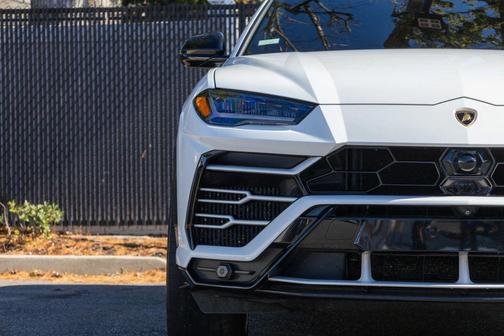 2019 Lamborghini Urus Sport Utility 4D