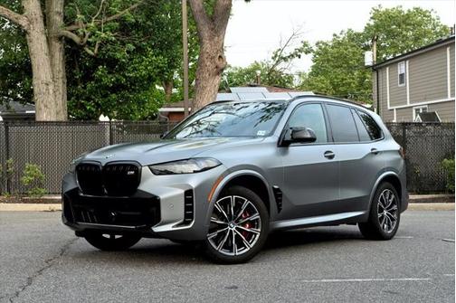 2024 BMW X5 M60i