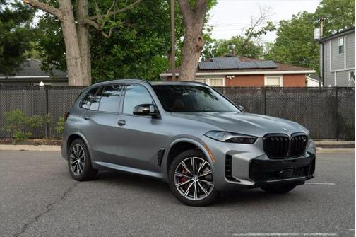 2024 BMW X5 M60i
