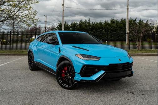 2023 Lamborghini Urus S