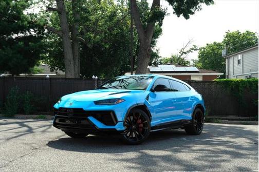 2023 Lamborghini Urus S