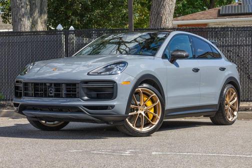 2023 Porsche Cayenne Turbo GT