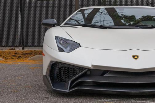 2017 Lamborghini Aventador LP740-4S