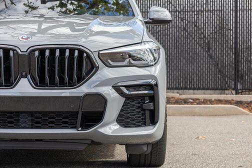 2023 BMW X6 M50i