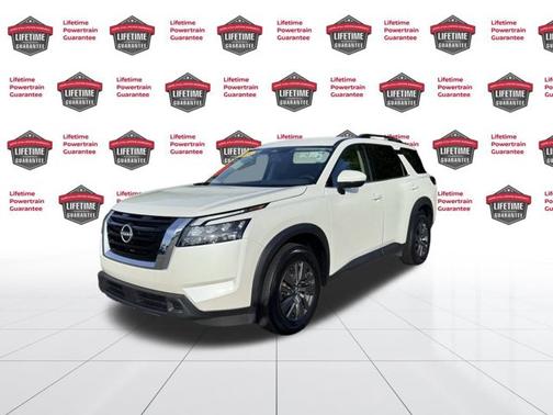 2024 Nissan Pathfinder SV