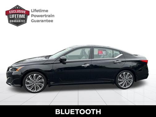 Black 2025 Nissan Altima SL