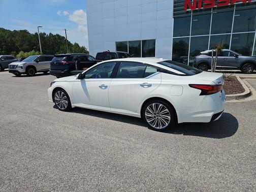 2024 Nissan Altima 2.5 SL