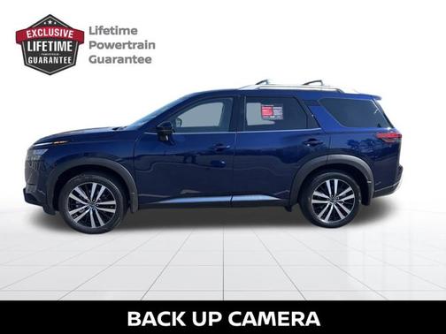 2025 Nissan Pathfinder Platinum