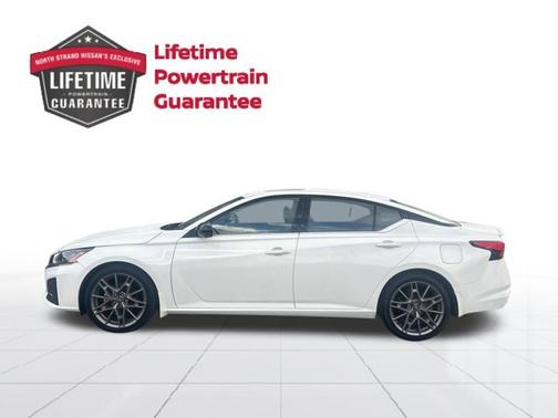 White 2023 Nissan Altima 2.0 SR
