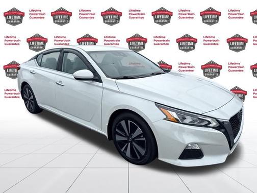 2022 Nissan Altima 2.5 SV