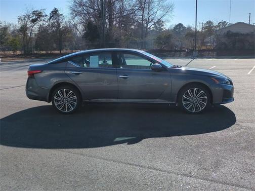 2024 Nissan Altima 2.5 SL
